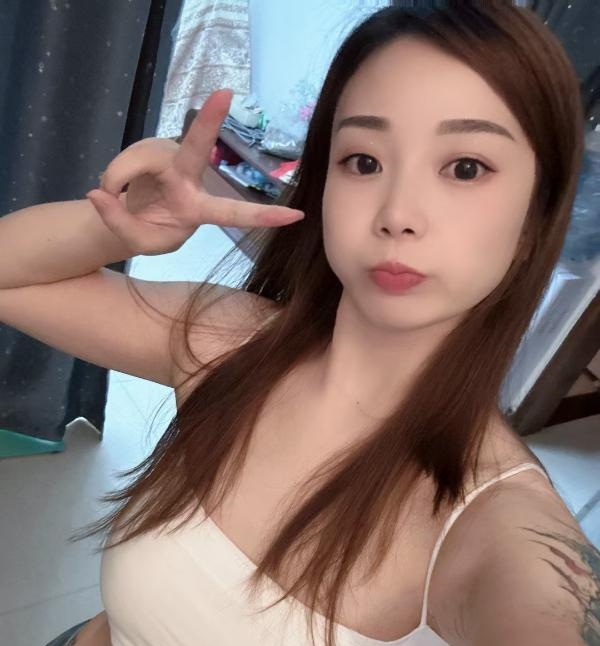 白云颜值美女恬恬