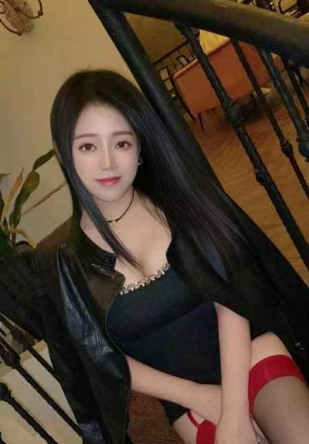 虎泉大胸七月