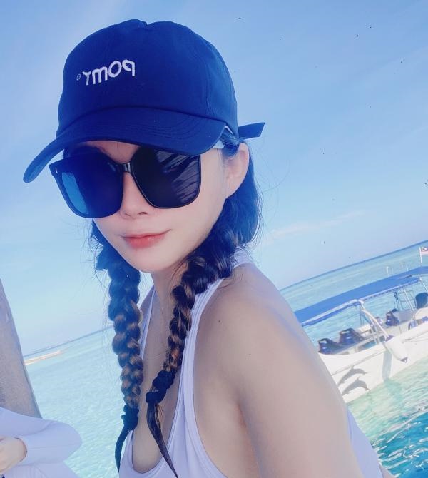 南山巨乳小雪
