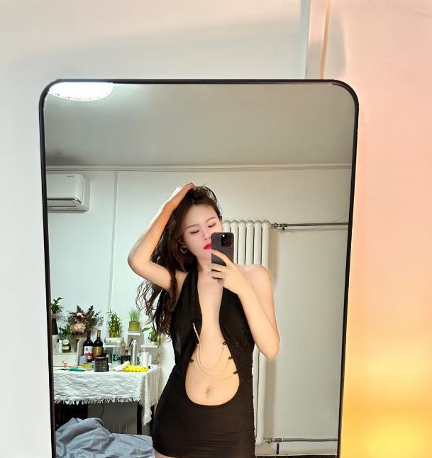 天河美女容容