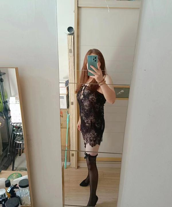 美白肥臀少妇