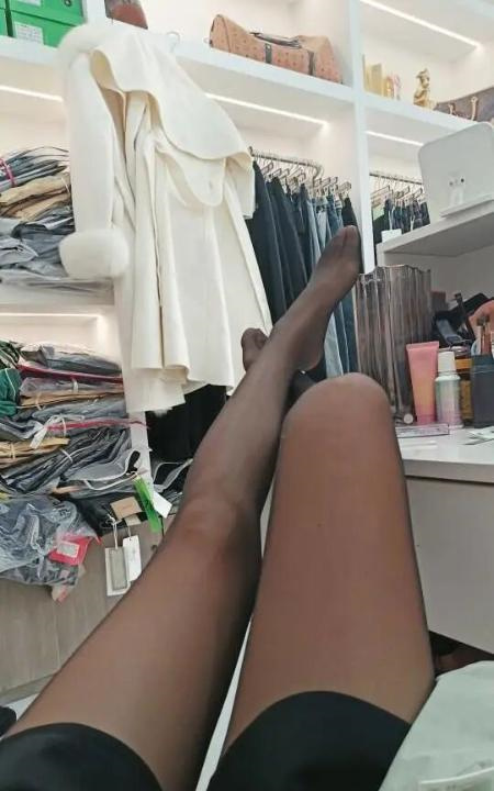 二刷长腿少妇