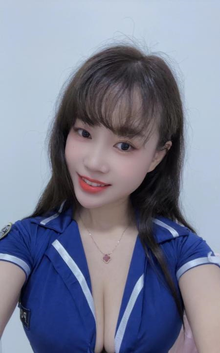 大奶萌萌老师