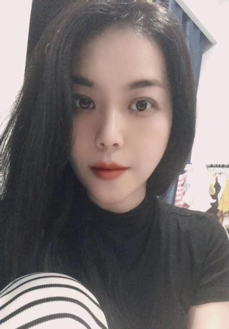 长腿美女糖宝