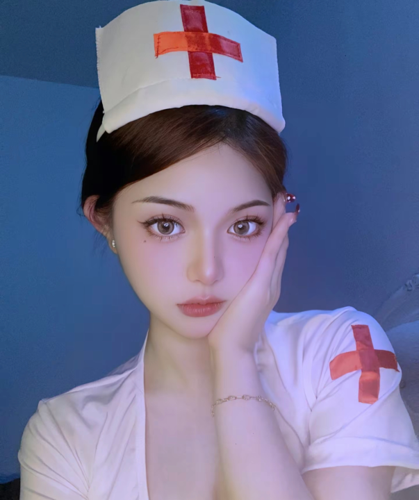 龙光玖钻粉嫩骚母狗