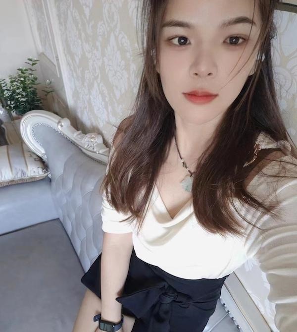 龙华美腿薇儿