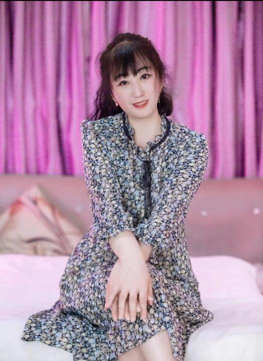 少妇紫涵