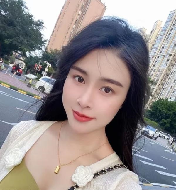 青岛李村绝色佳人