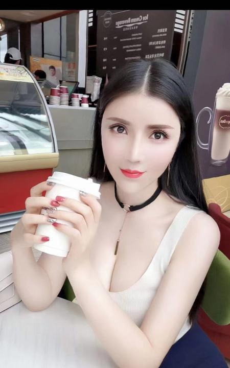 大波美臀蒙奇奇