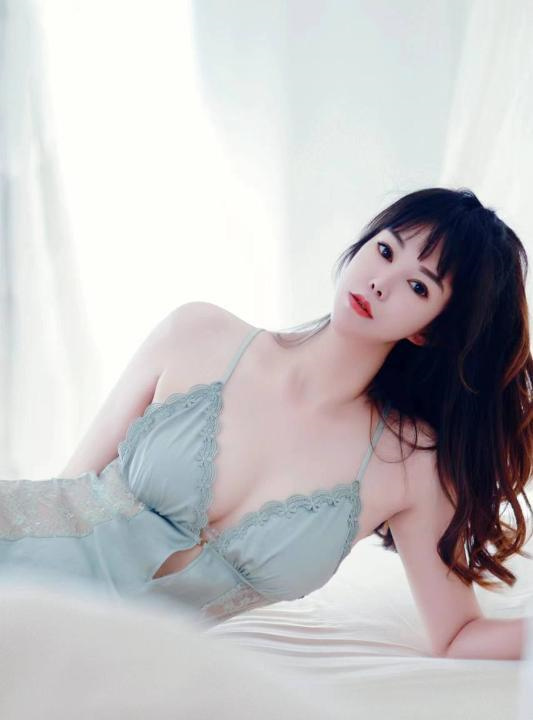 官渡性感小妹子