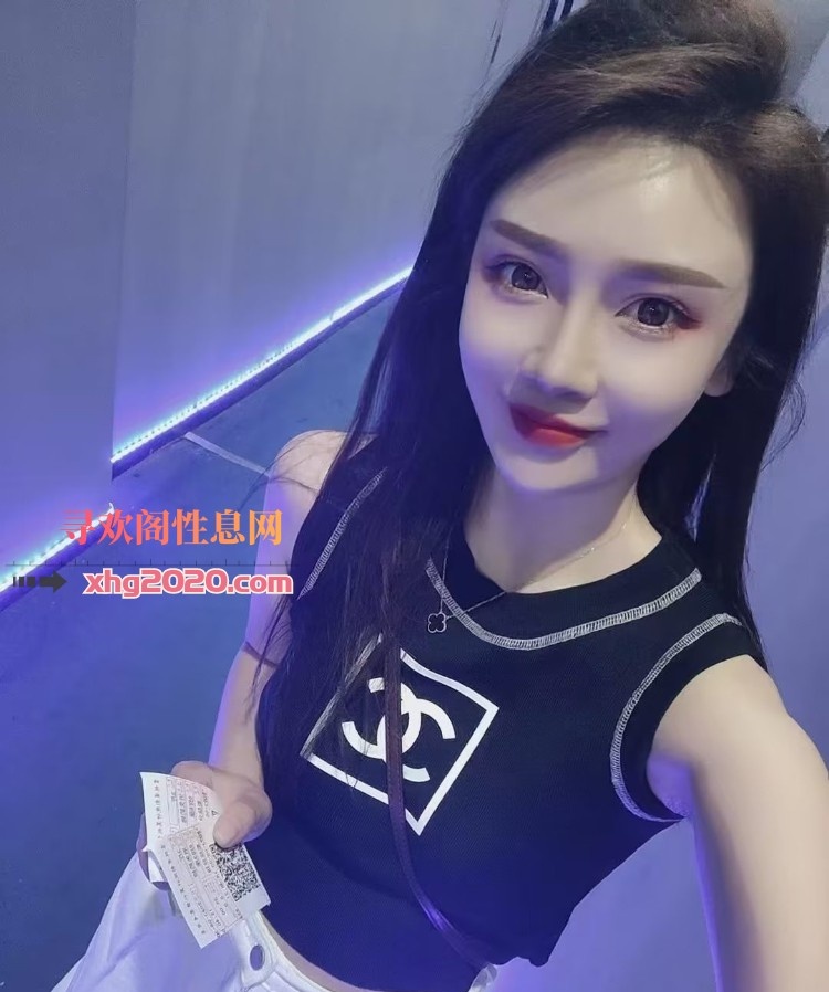 身材非常匀称完美的妹子