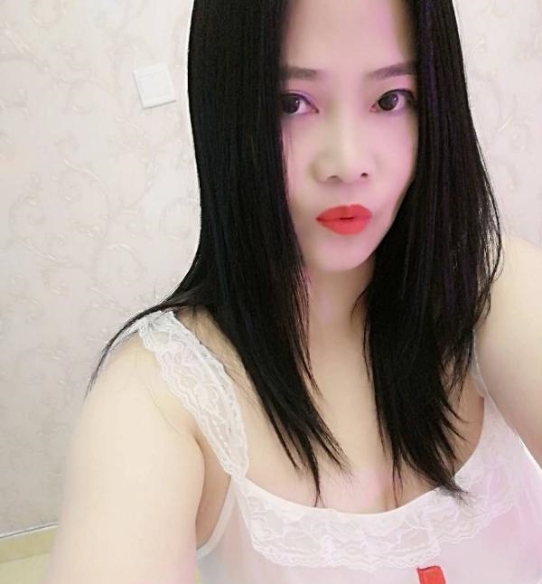 渝北风骚白皙大胸少妇