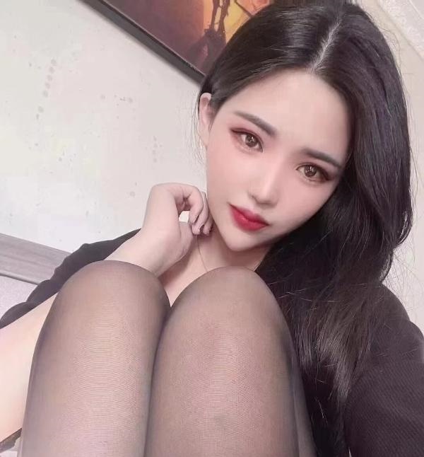 黑丝姐姐
