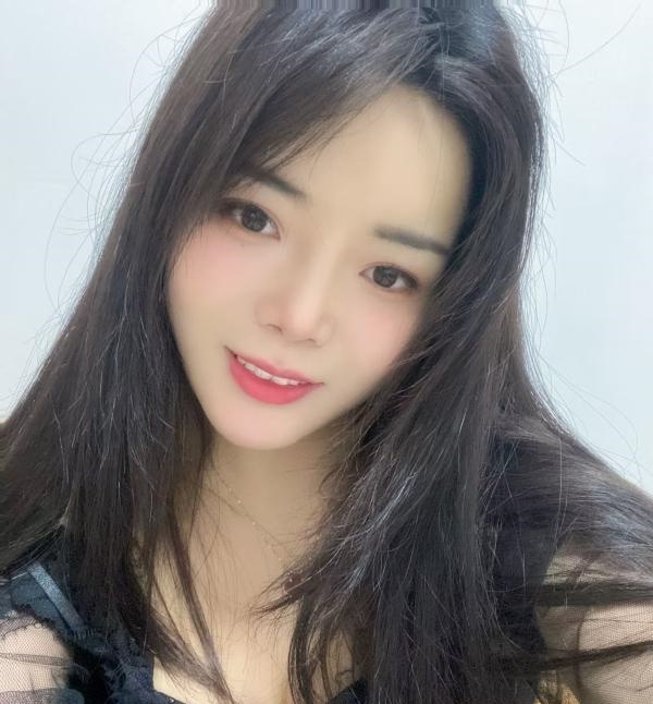 嘉禾颜值妹子