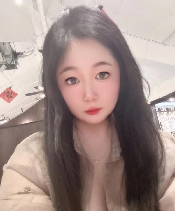滨湖巨乳小姐姐