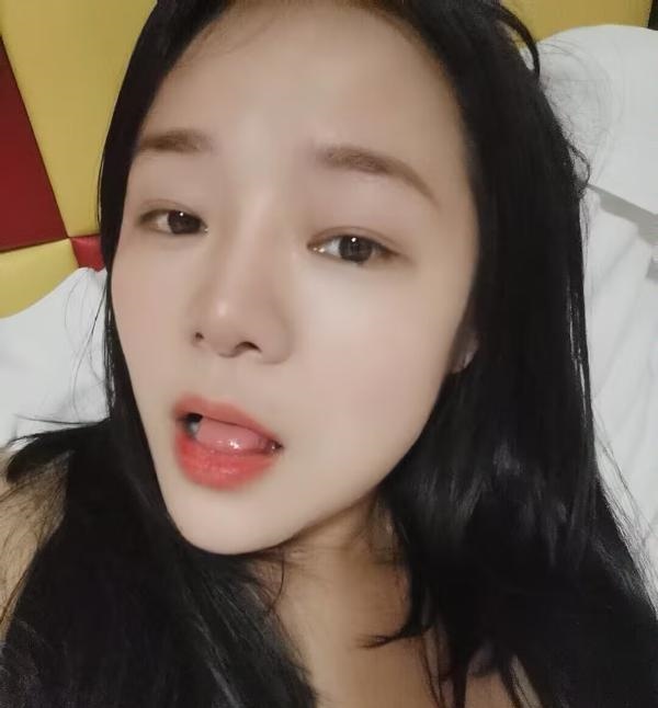 静安好多水的妹子