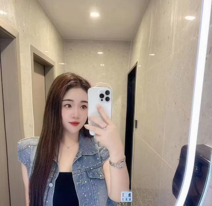 大胸颜值妹妹