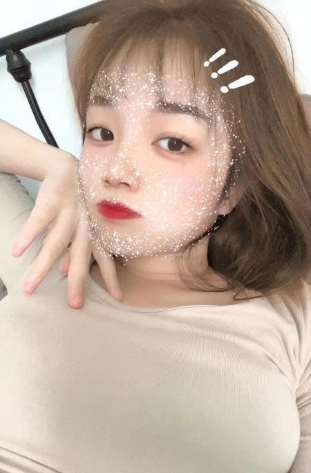 沙井地铁站附近的美眉