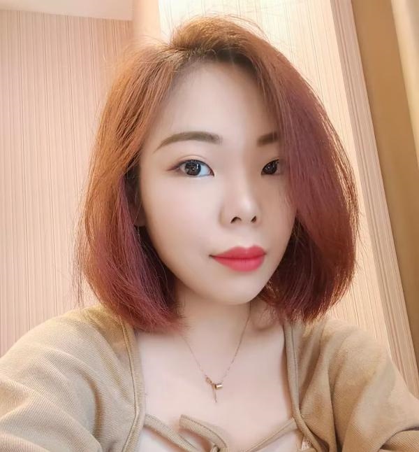 龙华短发芮芮