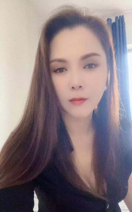 技术小姐姐