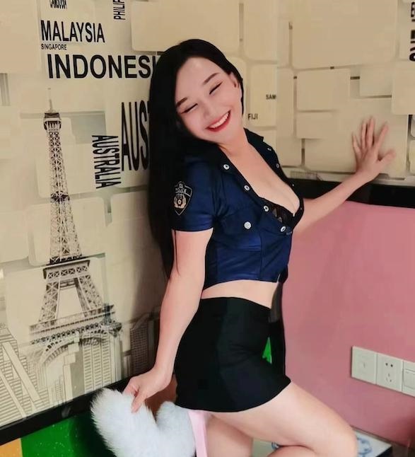 骚女上官飞儿