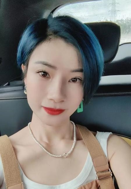 番禺短发娜娜