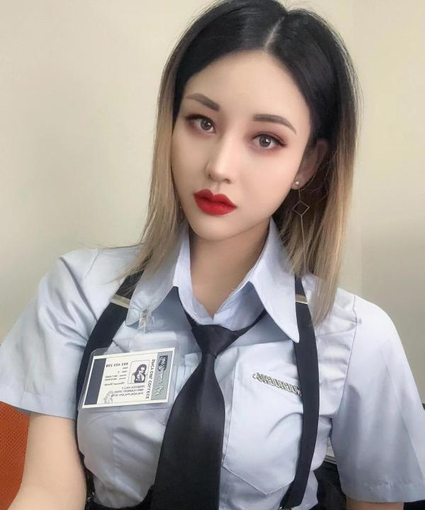 制服诱惑美娜