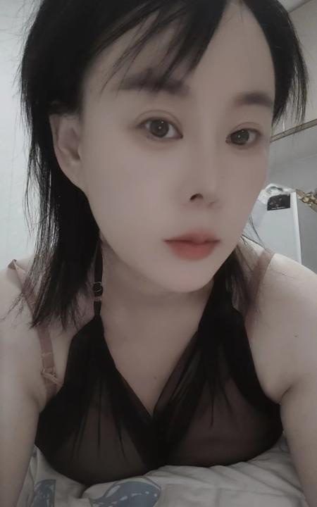 大奶曦月