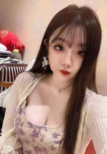 丰满胸霸媛媛
