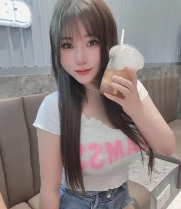 巨乳健身达人兔子