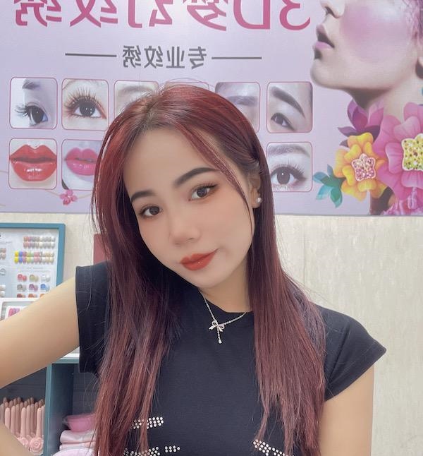 龙华月月