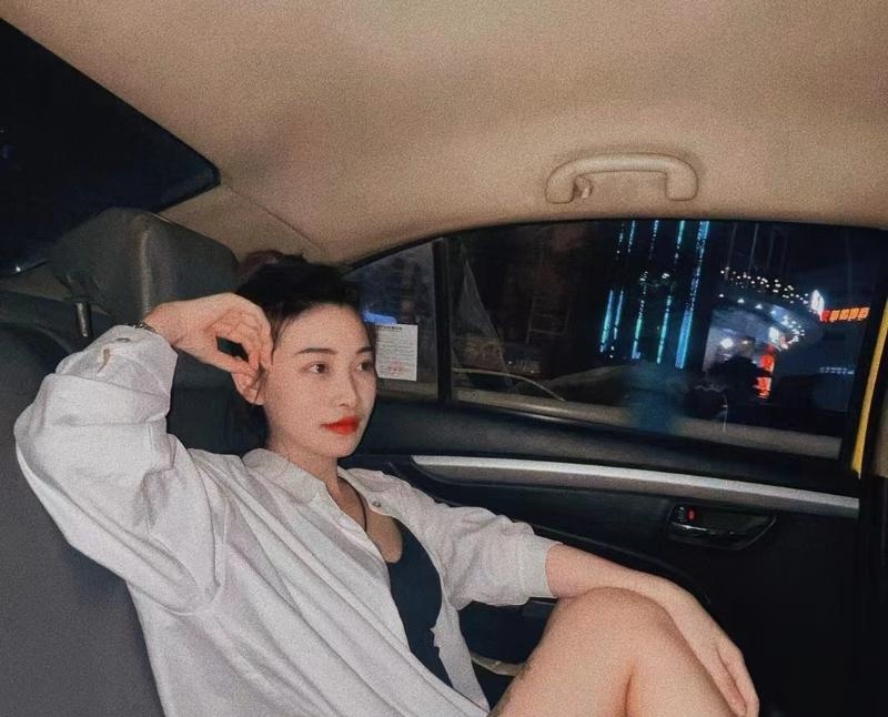 性感风骚小美女