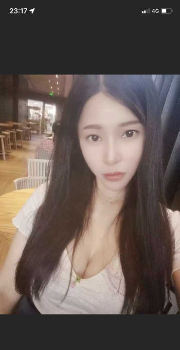 大胸美琪
