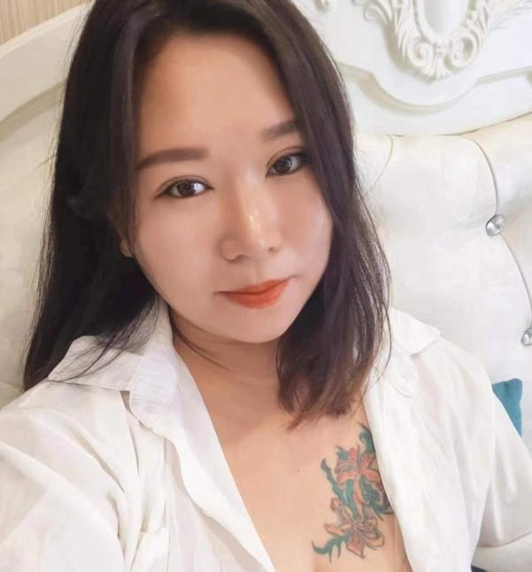 北站微胖大胸美女