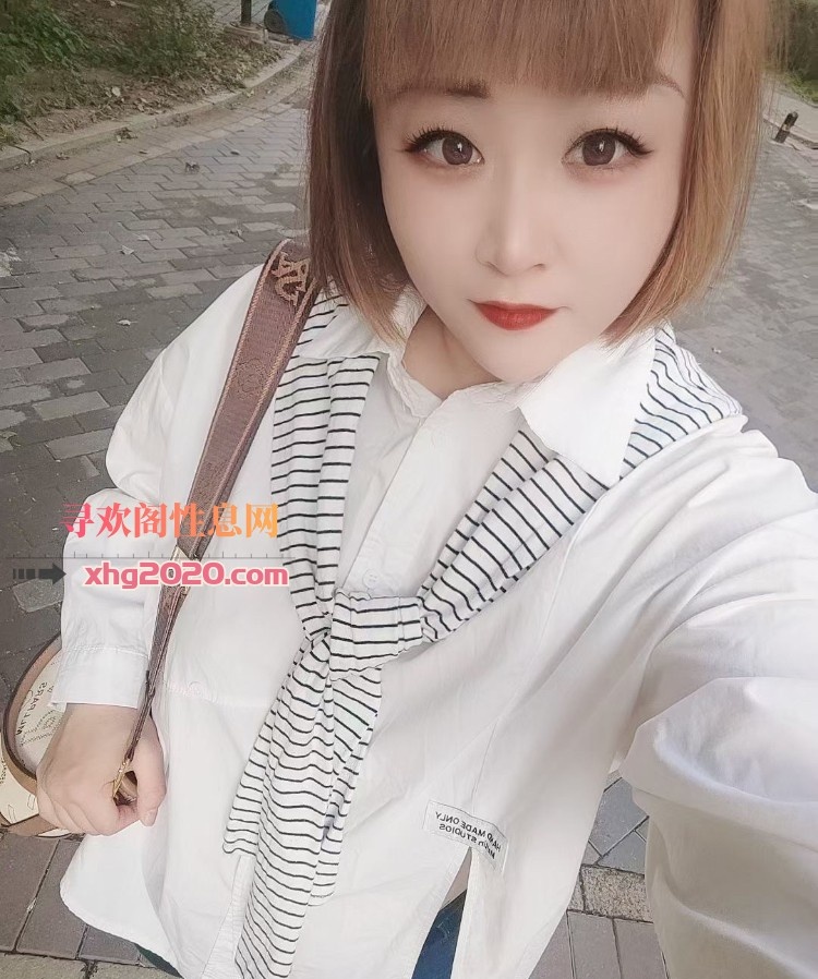 铁西短发美女