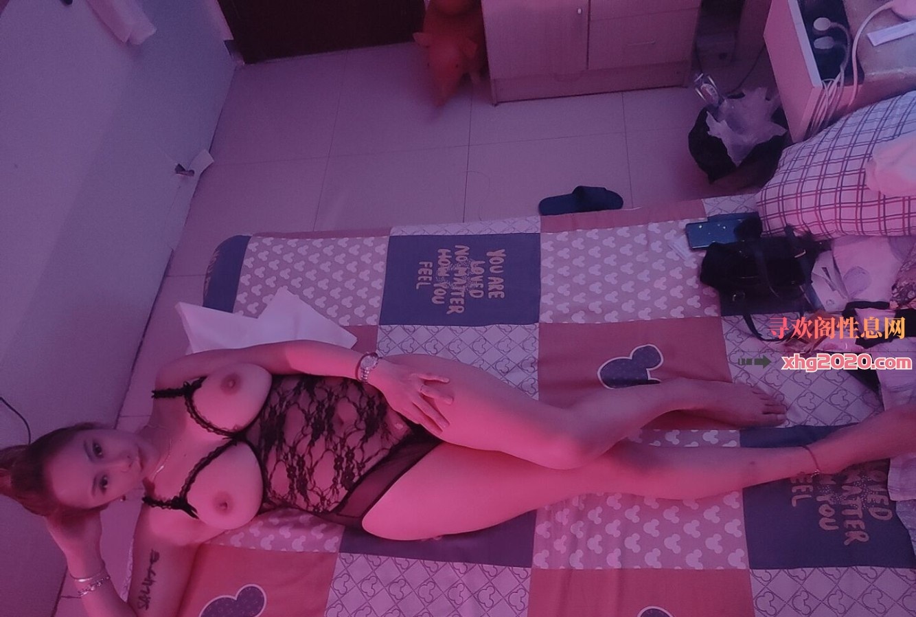 大胸美女