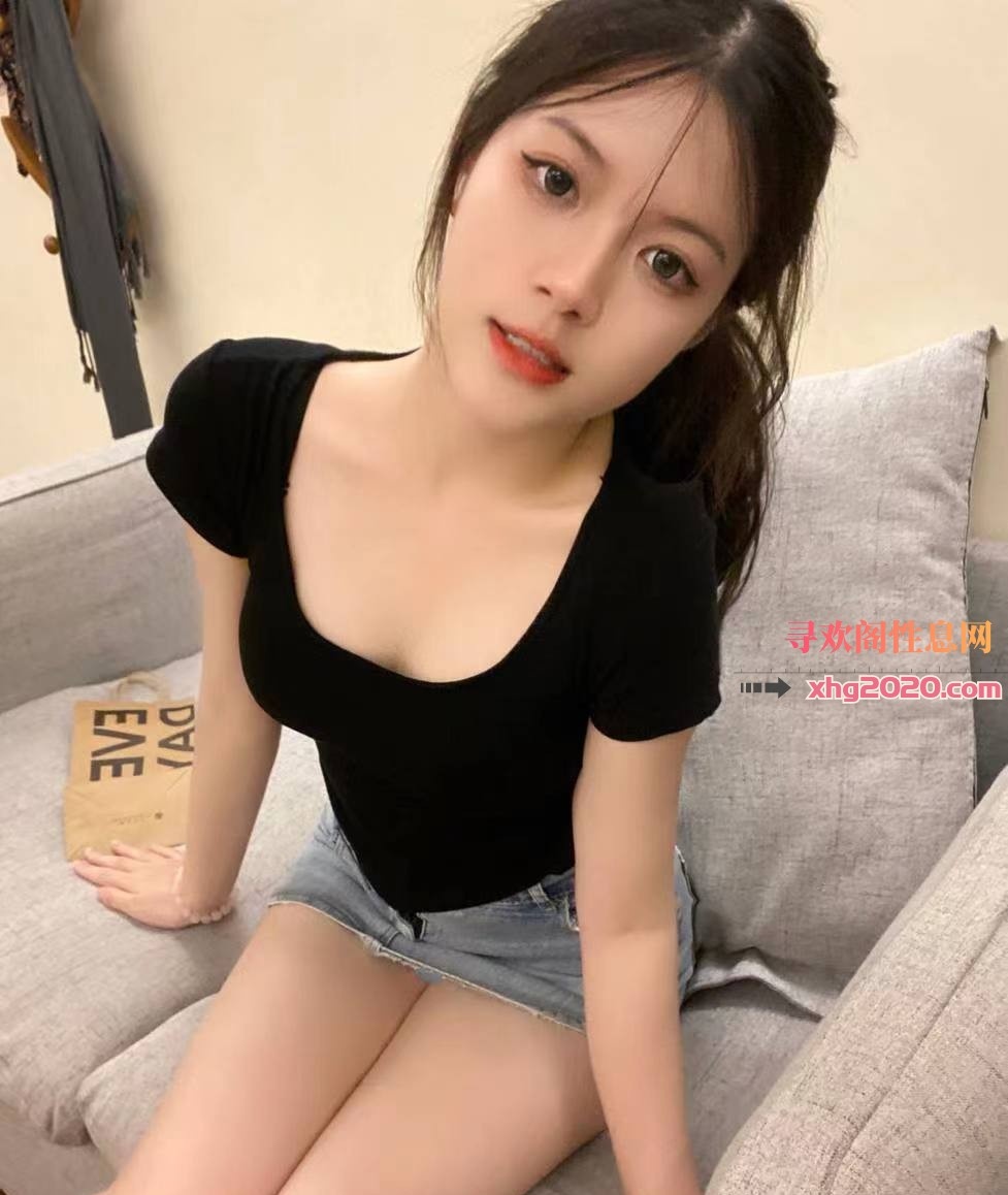 丰满多汁女孩