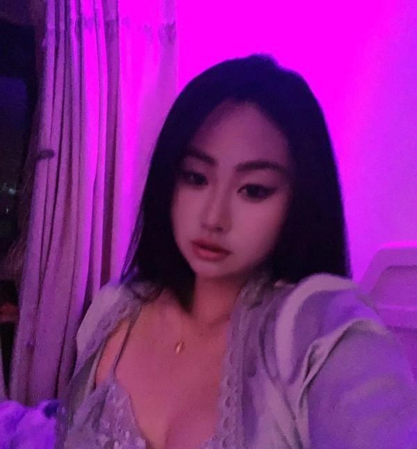 服务系颜值控月月