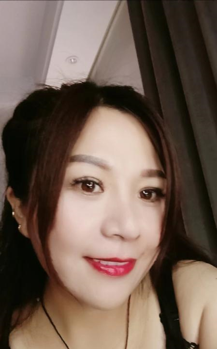 新街口大屁股少妇
