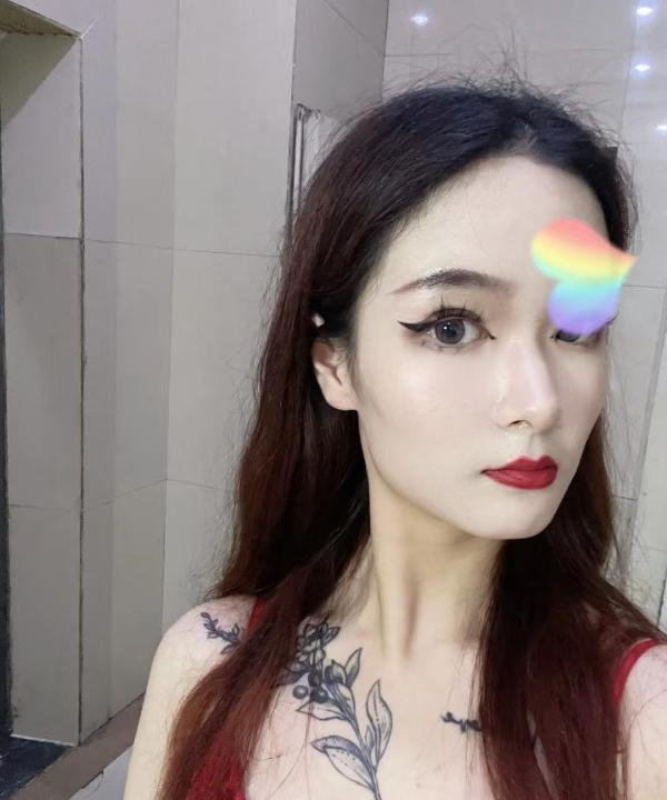江宁万达花胸少妇