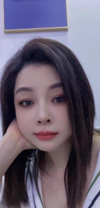 颜值技术到位的妹子