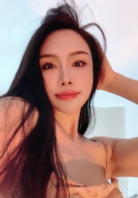 再探东站长腿妹子