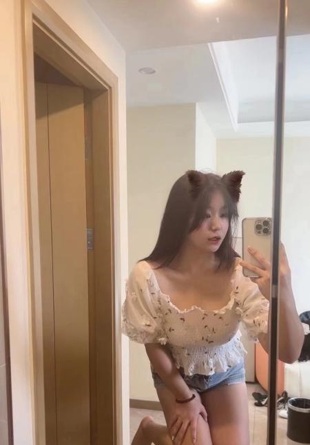 双飞姐妹花球球