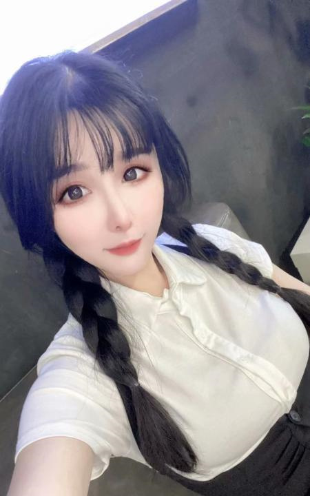 豪乳乐乐麻花辫