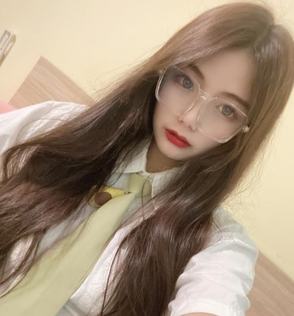 大奶兼职妹子