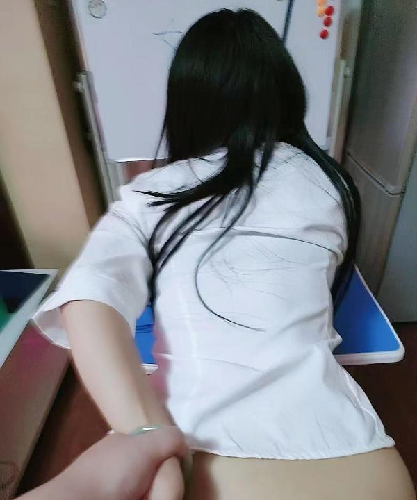 角色扮演小爱老师