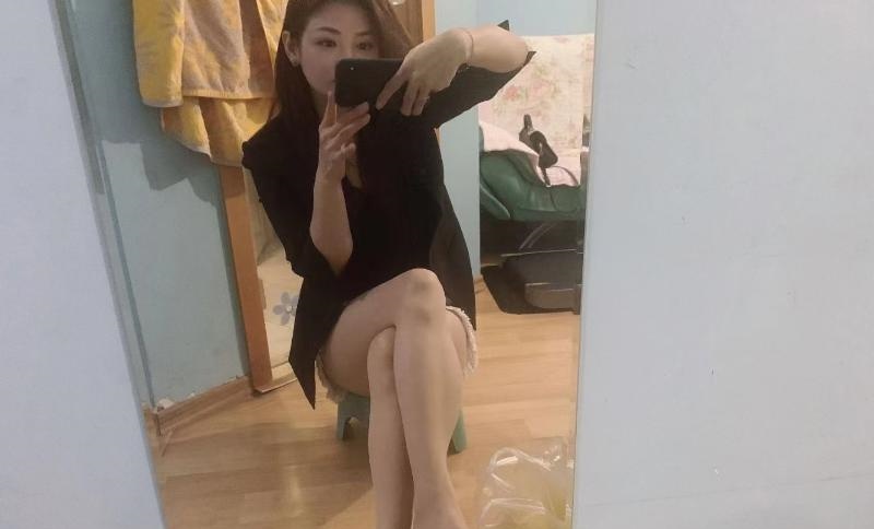 武汉大奶曼曼
