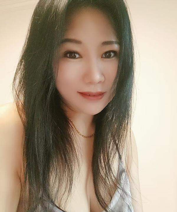 曲阳路附近少妇