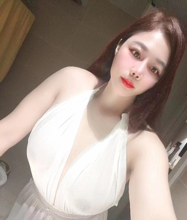 滨江大胸妹