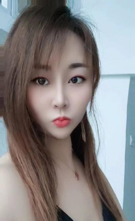 平湖大酥胸妹子